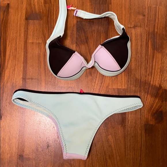 Victoria’s Secret bikini - Picture 6 of 7